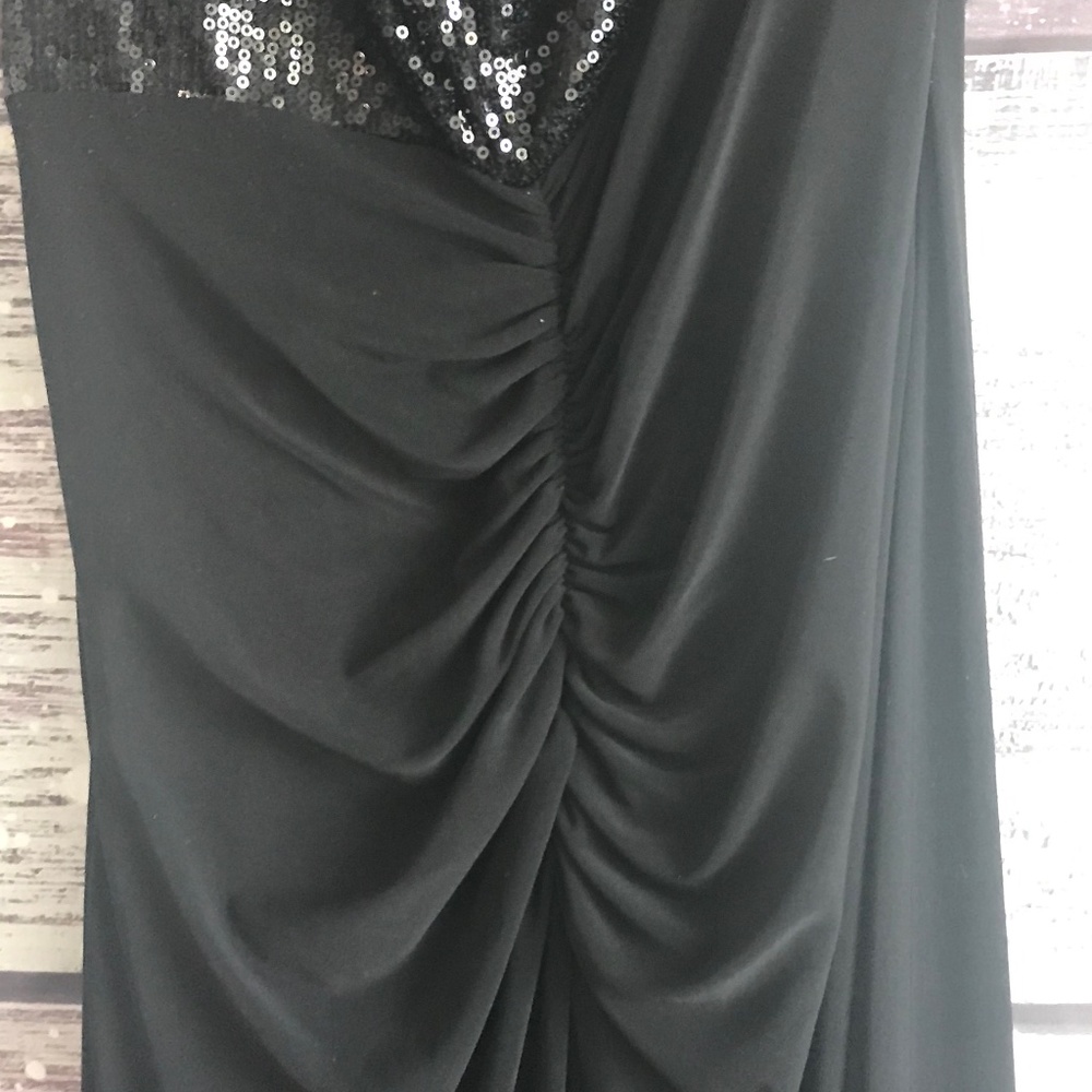 David's Bridal Black Sequined Gown w/ Broach - Picture 4 of 6